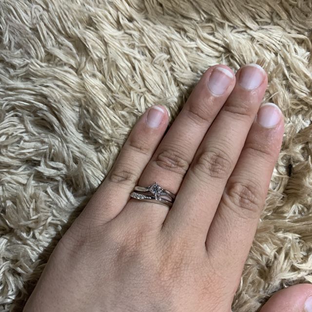 【アイプリモ(I-PRIMO)の口コミ】 指が浮腫みやすく、手作業の業務を行っているためあまり細く綺麗な指では…