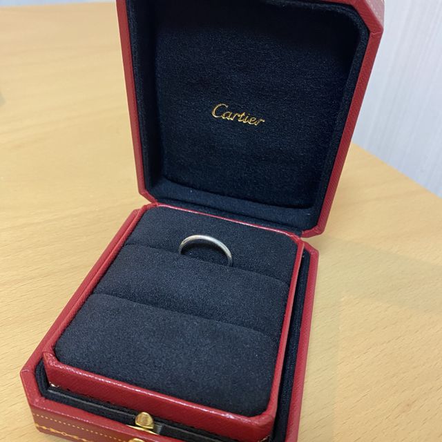 【カルティエ(Cartier)の口コミ】 一生つけるものでしたので、シンプルな物を選びました。また素材もしっか…
