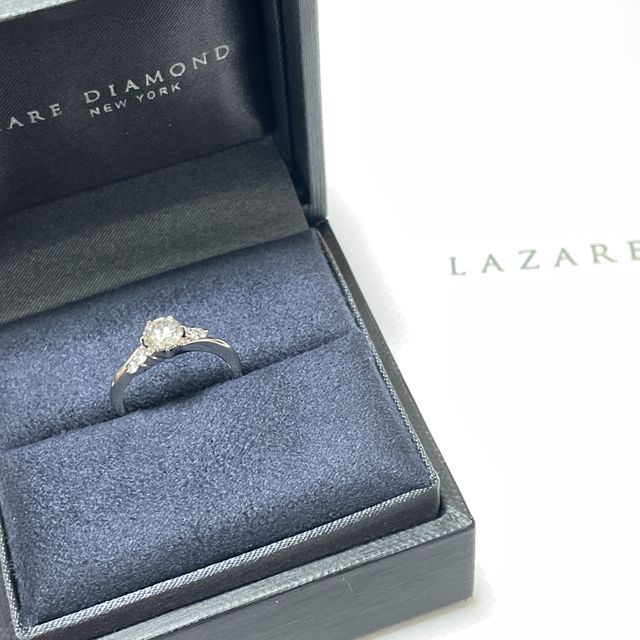 【ラザール ダイヤモンド(LAZARE DIAMOND)の口コミ】 百貨店で色々なブランドを試着したあと、ゆっくり自宅で値段等を比較検討…