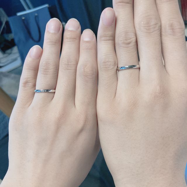 【Promise Ring(プロミスリング)の口コミ】 シンプルで細めの結婚指輪を探してた中見つけたのがこの指輪でした。色々…