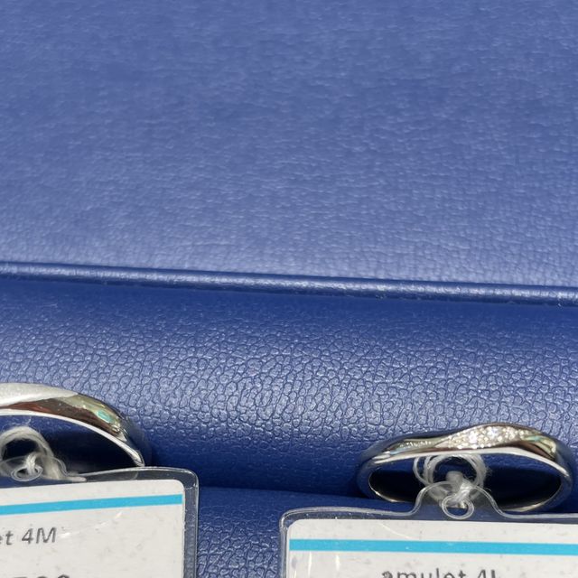 【銀座ダイヤモンドシライシの口コミ】 毎日身に付けるものなので、派手でなくシンプルなものを探していました。…