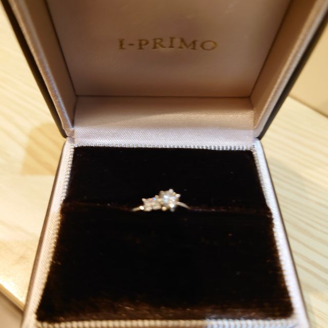 【アイプリモ(I-PRIMO)の口コミ】 実際の物を見て決めました。
店舗ではいろいろ見ることも出来、好みを選べ…