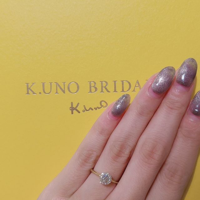 【ケイウノ ブライダル(K.UNO BRIDAL)の口コミ】 ゴールドで定番型ではない指輪を探しており、当初はハーフエタニティリン…