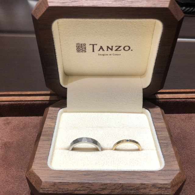 【TANZO.(鍛造指輪)の口コミ】 槌目のデザインでマッド加工がとても良かった。
槌目にも沢山の種類があり…