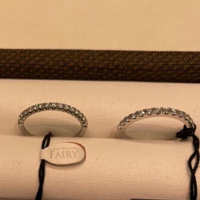 【ラザール ダイヤモンド【取扱店販売】の口コミ】 ラザールダイヤモンドのハーフエタニティリングは見せてもらった時の輝き…