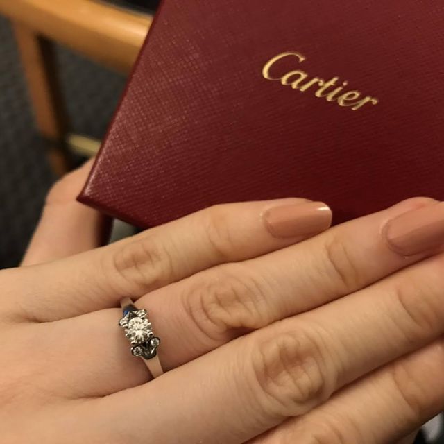 【カルティエ(Cartier)の口コミ】 あまり華美にならず、少しおしゃれした時にも付けやすいデザインが気に入…