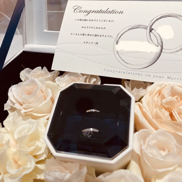 【4℃ BRIDAL(ヨンドシーブライダル)の口コミ】 形も色々あり迷いましたが、長く愛用していくものなので、シンプルかつ目…