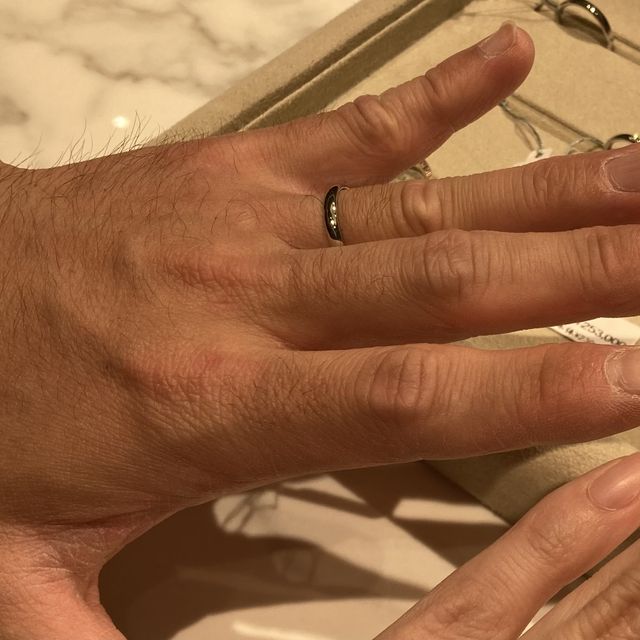 【和光ブライダルブティックギンザの口コミ】 結婚指輪は、プラチナなでシンプルなデザインで探していました。
それぞれ…