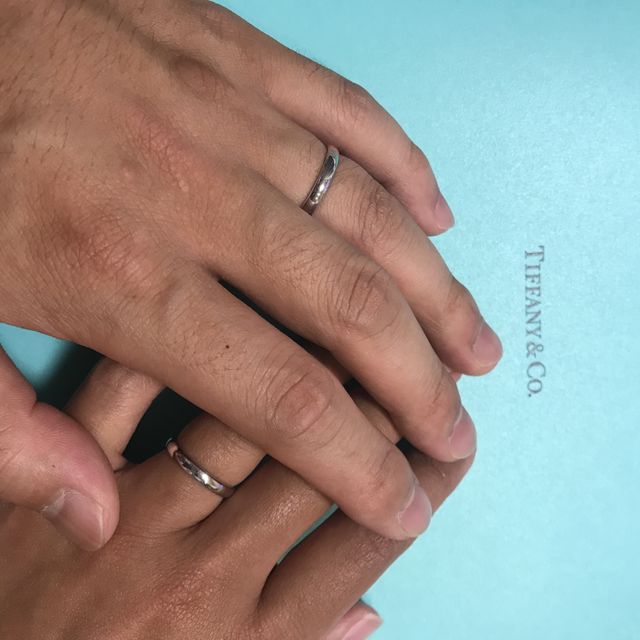 【ティファニー(Tiffany & Co.)の口コミ】 ティファニーの指輪に夫婦で憧れがありました。プロポーズの時にティファ…