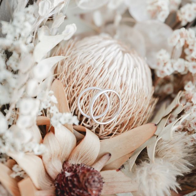 【ティファニー(Tiffany & Co.)の口コミ】 ティファニーの指輪に夫婦で憧れがありました。プロポーズの時にティファ…