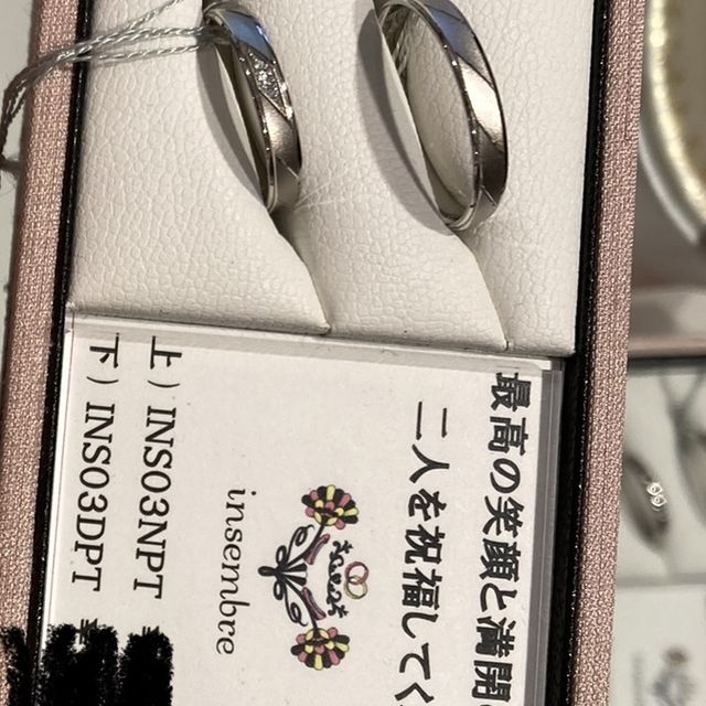 【insembre(インセンブレ)の口コミ】 付け心地から指輪の形はストレートで探していて、それでも装飾がないシン…
