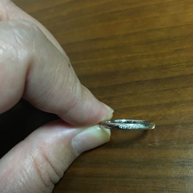 【アイプリモ(I-PRIMO)の口コミ】 結婚指輪は普段からつけるつもりだったのでなるべくシンプルで、けれど少…