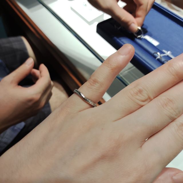 【銀座ダイヤモンドシライシの口コミ】 計三社を見比べたものの、正直指輪のデザインとしてはどこも甲乙つけがた…