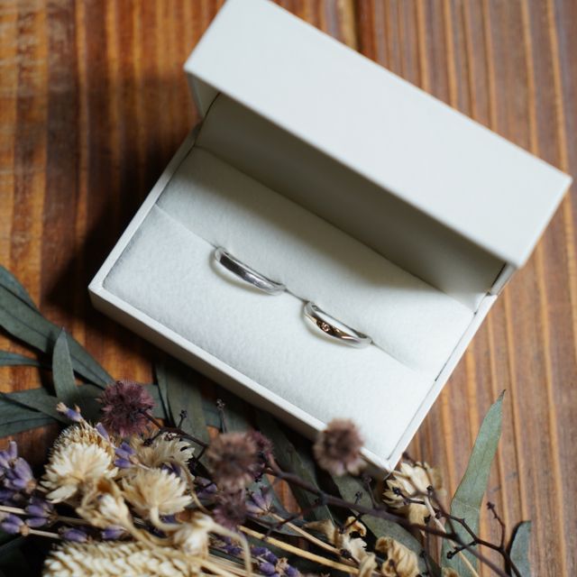 【THREE TREES(スリーツリーズ)の口コミ】 元々ブランド志向も低く、結婚指輪はお互い手作りで作りたいという気持ち…