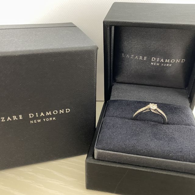 【ラザール ダイヤモンド(LAZARE DIAMOND)の口コミ】 ダイヤモンドがキラキラしているものが良く、見て回った3店舗の中で1番キ…