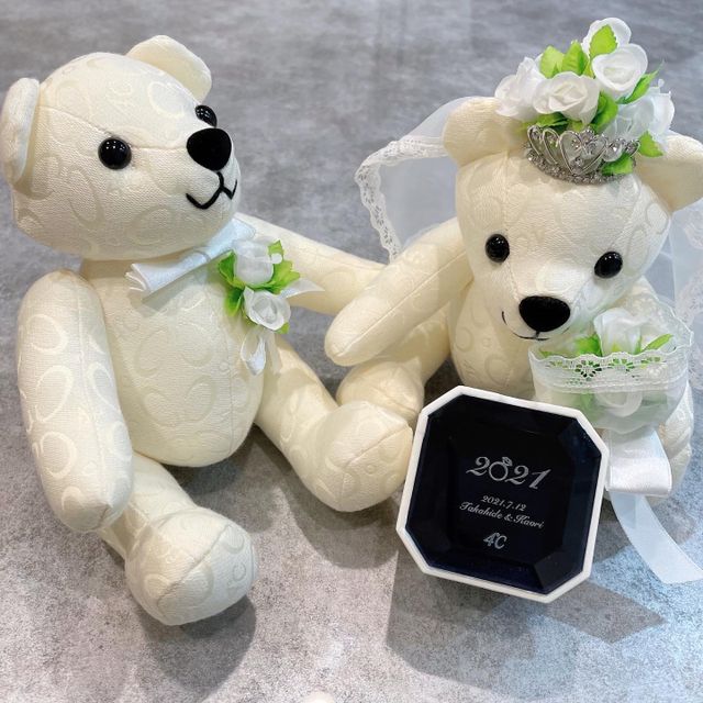 【4℃ BRIDAL(ヨンドシーブライダル)の口コミ】 50th記念のリングでもあり、リングに込められた意味にも魅了され、ブライ…