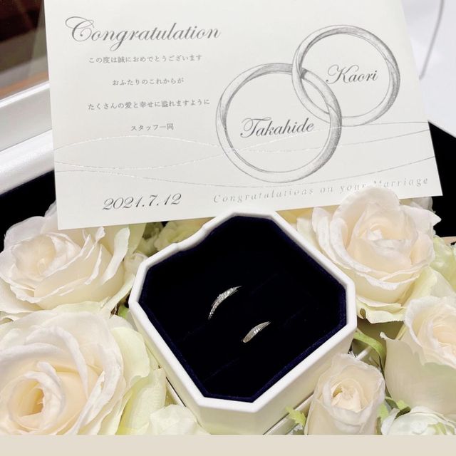 【4℃ BRIDAL(ヨンドシーブライダル)の口コミ】 50th記念のリングでもあり、リングに込められた意味にも魅了され、ブライ…