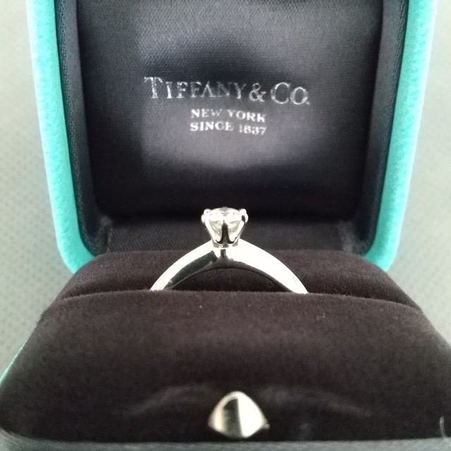 【ティファニー(Tiffany & Co.)の口コミ】 他のブランドも見ましたが、多彩なデザインはたくさんありますがシンプル…
