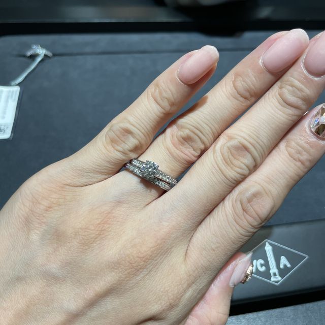 【ヴァン クリーフ＆アーペル(Van Cleef & Arpels)の口コミ】 フルエタニティリングでダイヤモンドがキラッキラでした！フルエタニティ…