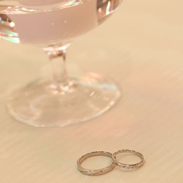 【COEUR D'OR(クゥドール)の口コミ】 夫婦共にブランドにこだわりがなく価格とデザインで探していました。
私の…