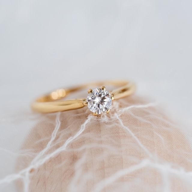 【Cayof(カヨフ)の口コミ】 店舗で実際に指につけてみて、いくつか絞り込んだ後デザイン画をおこして…