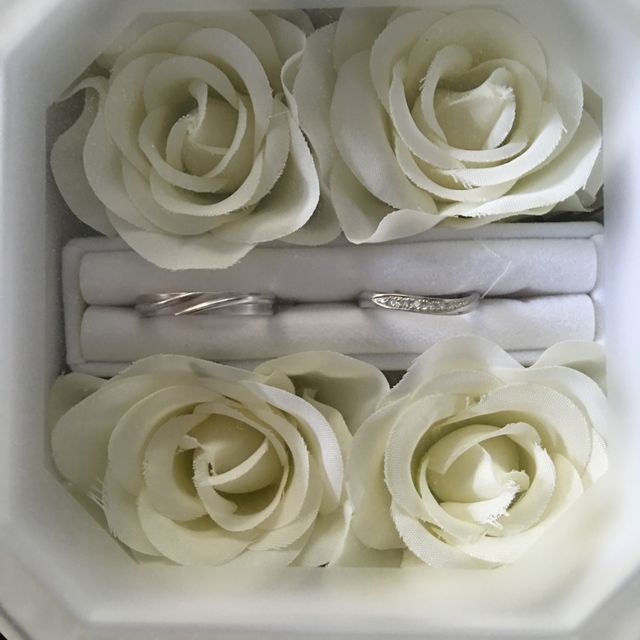 【JewelMIKI(ジュエルミキ)の口コミ】 まず入ってお店の雰囲気も対応も良かったのが1番です(*^^*)自分達の指にぴ…