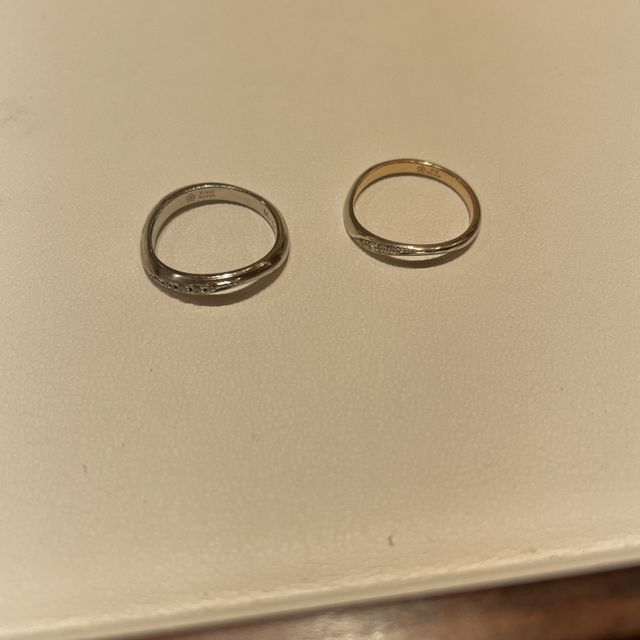 【杢目金屋(もくめがねや)の口コミ】 ブランド名にもあるとおり、木目が指輪のデザインに施されているという、…