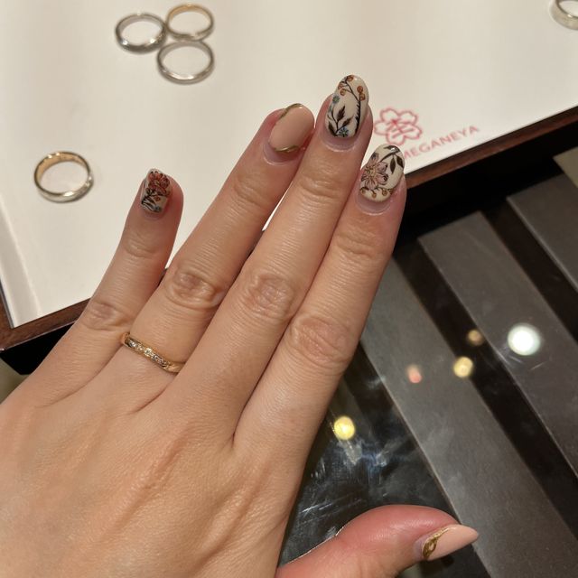 【杢目金屋(もくめがねや)の口コミ】 ブランド名にもあるとおり、木目が指輪のデザインに施されているという、…