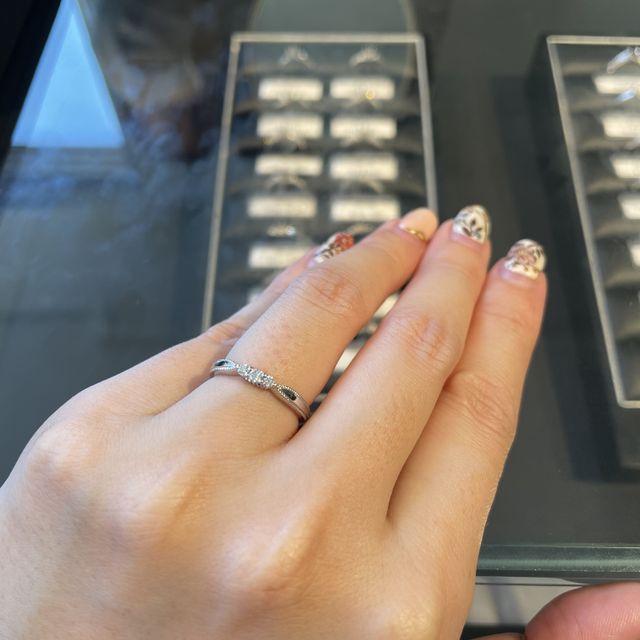 【エクセルコダイヤモンド(EXELCO DIAMOND)の口コミ】 洗練されたデザインが多く、エレガントなデザインが好みの私には、気にい…