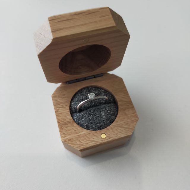 【鎌倉彫金工房の口コミ】 プロポーズをしようと思い、婚約指輪についてネットでいろいろと調べてい…