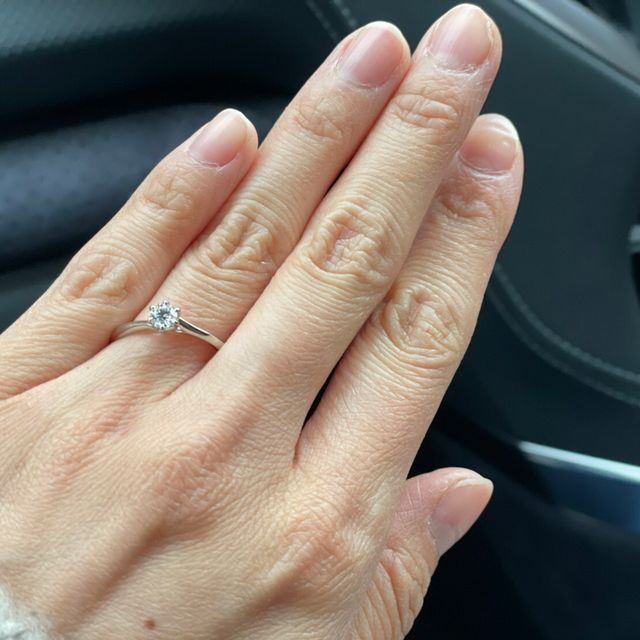 【エクセルコダイヤモンド(EXELCO DIAMOND)の口コミ】 自分のパートナーのイメージに合うように、柔らかい印象のものにしました…