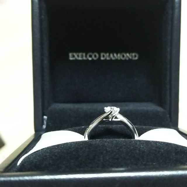 【銀座ダイヤモンドシライシの口コミ】 シンプルでいて、しかし細かなところにこだわりたかった。決め手は石の台…