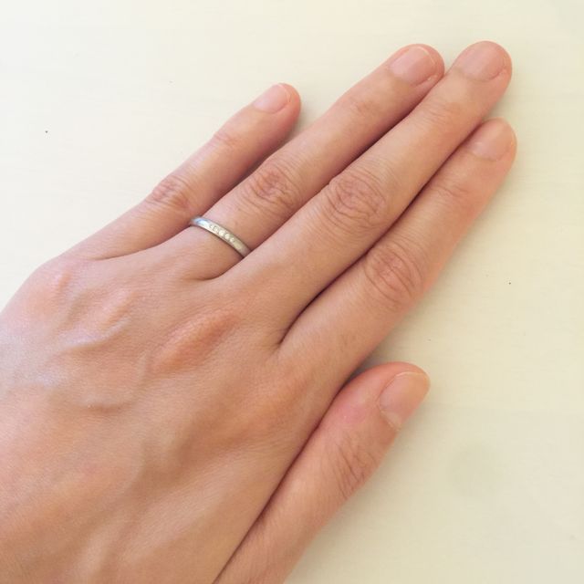 【アイプリモ(I-PRIMO)の口コミ】 指輪を試着して自分の指が一番綺麗に見えるデザインのものを選びました。…