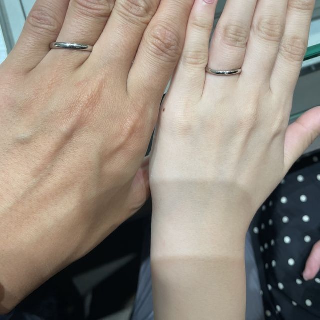 【アイプリモ(I-PRIMO)の口コミ】 ストレートのシンプルな指輪を探していましたが、ウェーブタイプの指輪を…