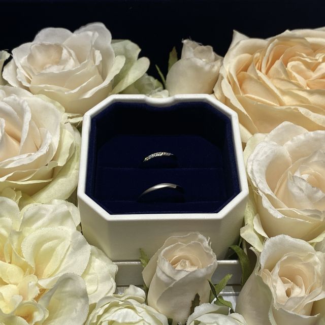 【4℃ BRIDAL(ヨンドシーブライダル)の口コミ】 つけた時にゴツすぎず手が綺麗に見えます。
他のお店では永久保証がなく、…