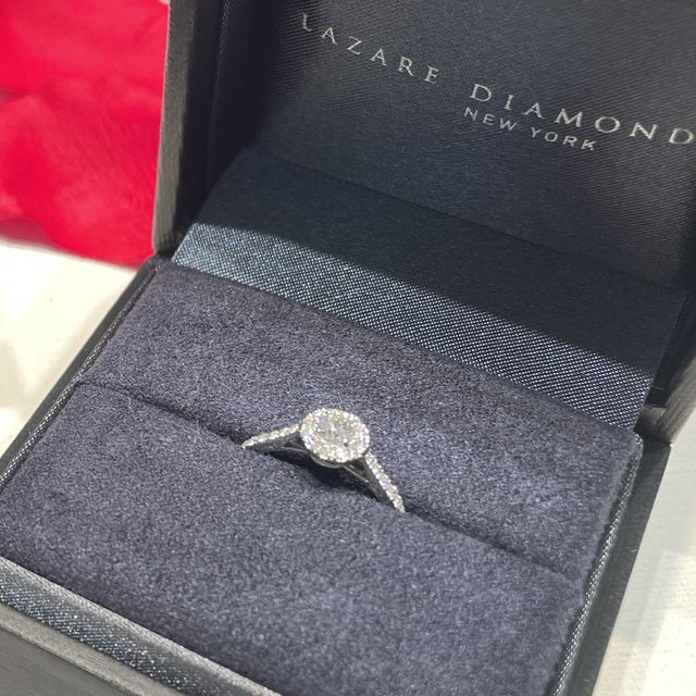【ラザール ダイヤモンド(LAZARE DIAMOND)の口コミ】 インスタで婚約指輪について情報収集し、一目惚れしたデザインがラザール…