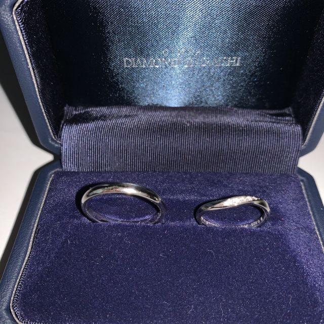 【銀座ダイヤモンドシライシの口コミ】 デザイン、価格、着け心地！！
特にデザインがとてもお気に入りです。
ウ…