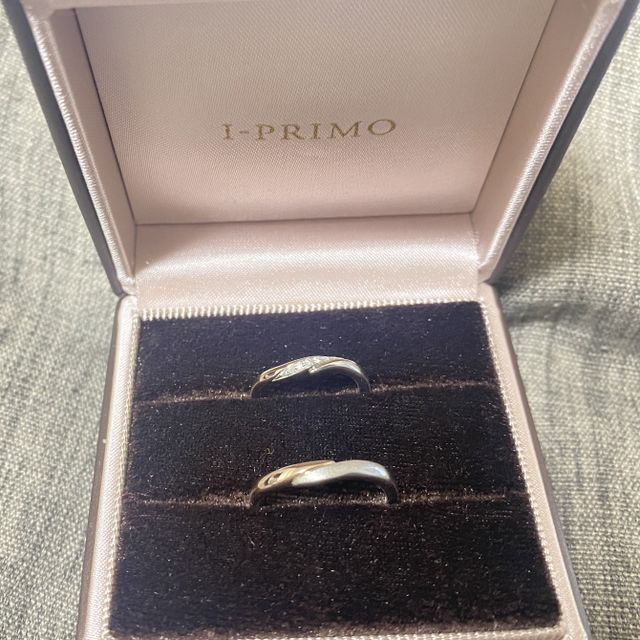 【アイプリモ(I-PRIMO)の口コミ】 指輪のデザインが気に入り、購入しました。
ベースはプラチナでブラウンゴ…