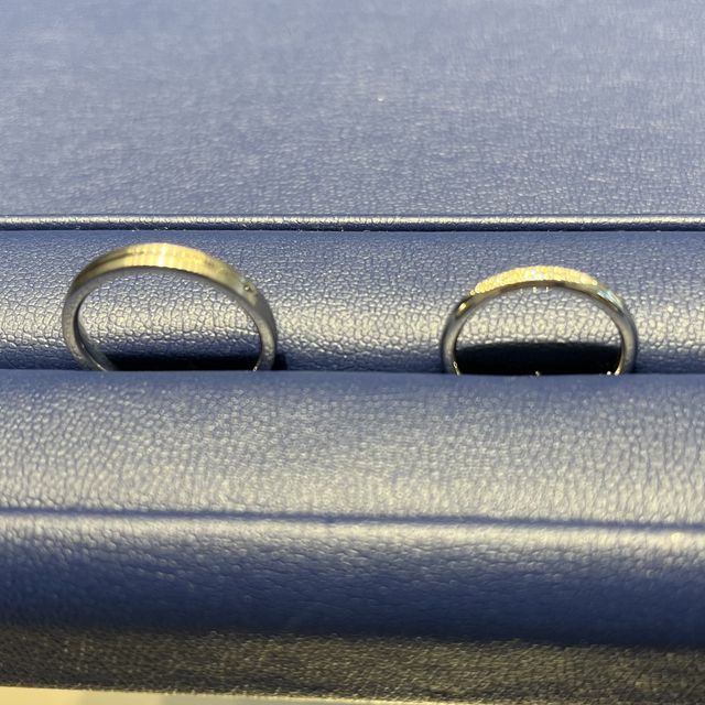 【銀座ダイヤモンドシライシの口コミ】 指輪のデザインがダイヤモンドがすごく綺麗に見えるデザインで、シンプル…