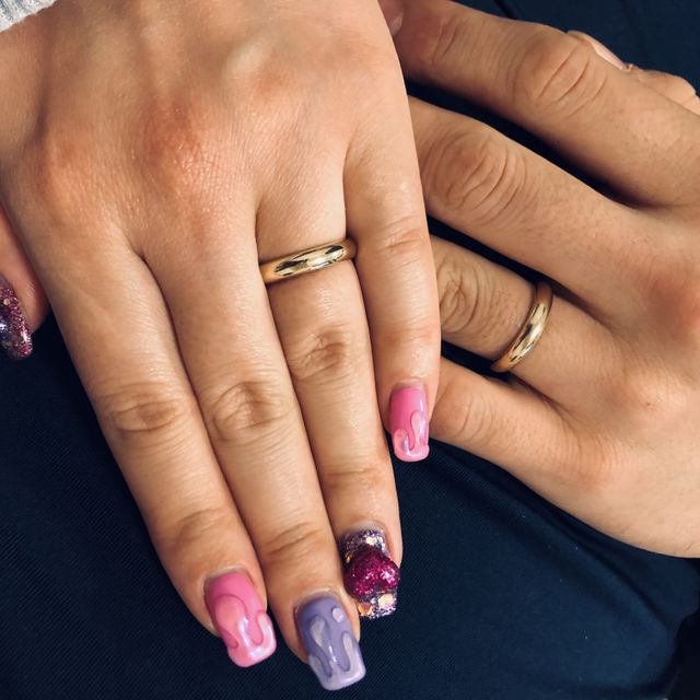 【PUAALLY(プアアリ)の口コミ】 結婚指輪は「人と被らない」デザインを探していました。
とは言っても、一…