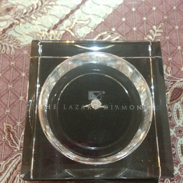 【ラザール ダイヤモンド(LAZARE DIAMOND)の口コミ】 とにかくダイヤモンドの質にトコトン拘りました！
ハイブランドにも惹かれ…