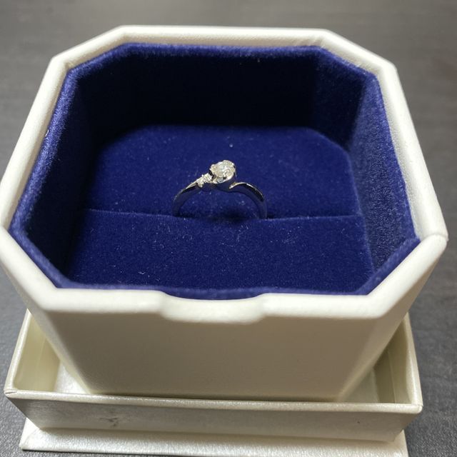 【4℃ BRIDAL(ヨンドシーブライダル)の口コミ】 爪が高くないもので引っかかりにくいものを探していたので、高さがそんな…