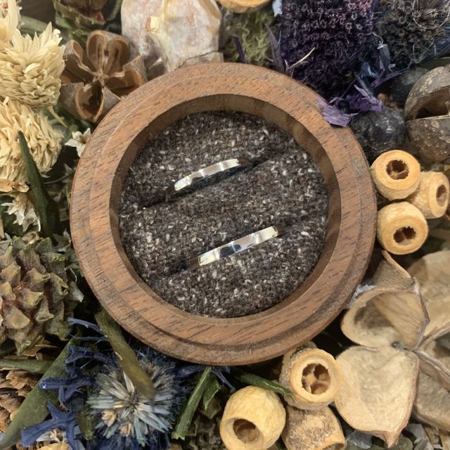 【鎌倉彫金工房の口コミ】 結婚指輪は長く身につける物なので、プラチナの1番シンプルなデザインを選…