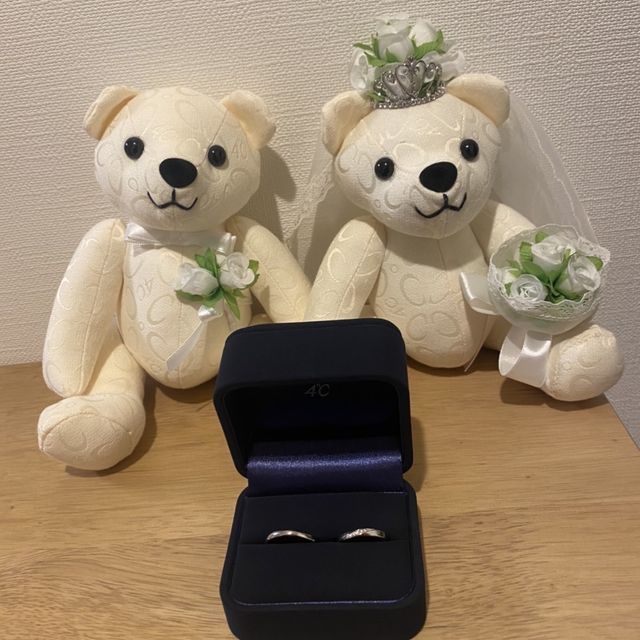 【4℃ BRIDAL(ヨンドシーブライダル)の口コミ】 最初はたくさんある中で見つけるのは大変でした…笑
けど探していく…