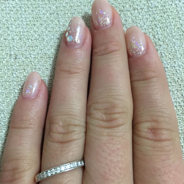 【4℃ BRIDAL(ヨンドシーブライダル)の口コミ】 彼が選んでくれました。指が太くて短いのが昔から悩みで、指輪をすること…