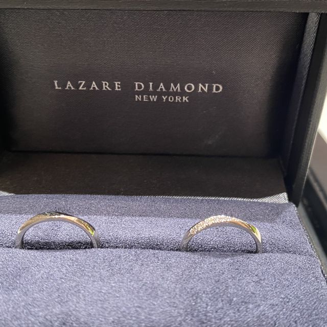【ラザール ダイヤモンド(LAZARE DIAMOND)の口コミ】 ダイヤの輝きが素敵だった為。
つけていても違和感のない着け心地がすごく…