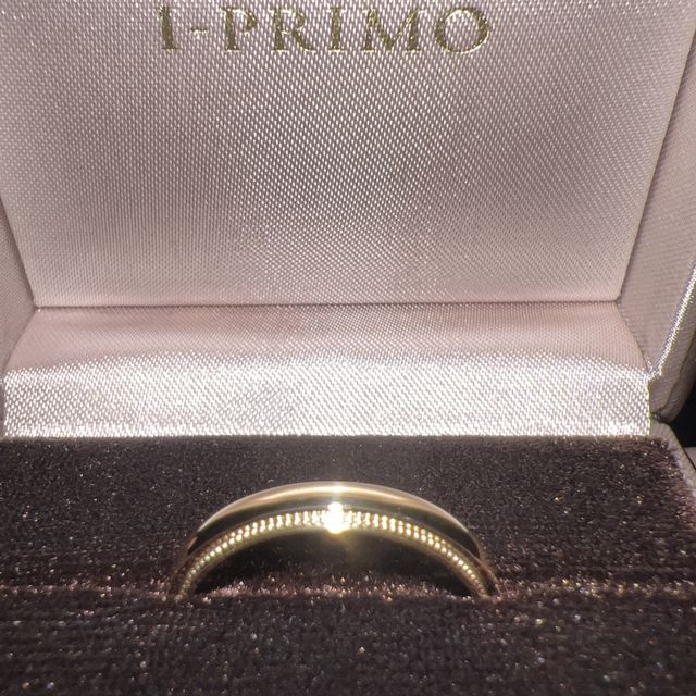 【アイプリモ(I-PRIMO)の口コミ】 k18イエローゴールドである事
ペアの女性用リングを妻が気に入った事
結婚…