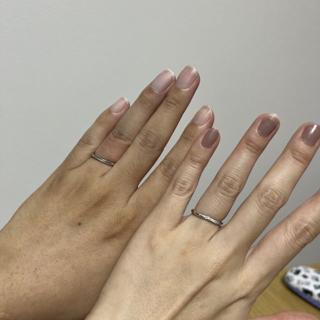 【銀座ダイヤモンドシライシの口コミ】 つけたときに手がきれいにみえました。ダイアモンドがキラキラしていて華…