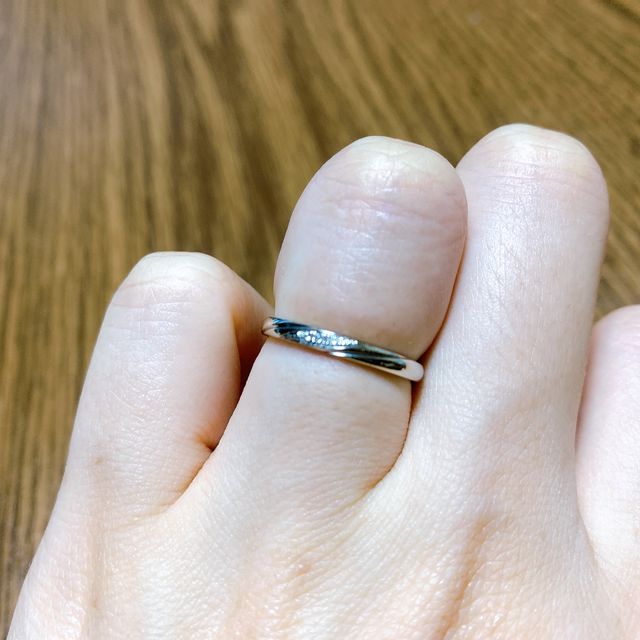 【アイプリモ(I-PRIMO)の口コミ】 デザインに一目惚れでした。自分好みのプラチナ、ダイヤの光沢具合、細め…