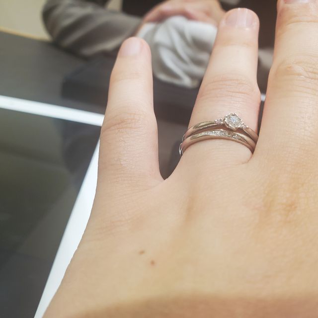 【TRECENTI(トレセンテ)の口コミ】 ピンクダイアモンドがついていて、かわいいテイストのものを探してここに…